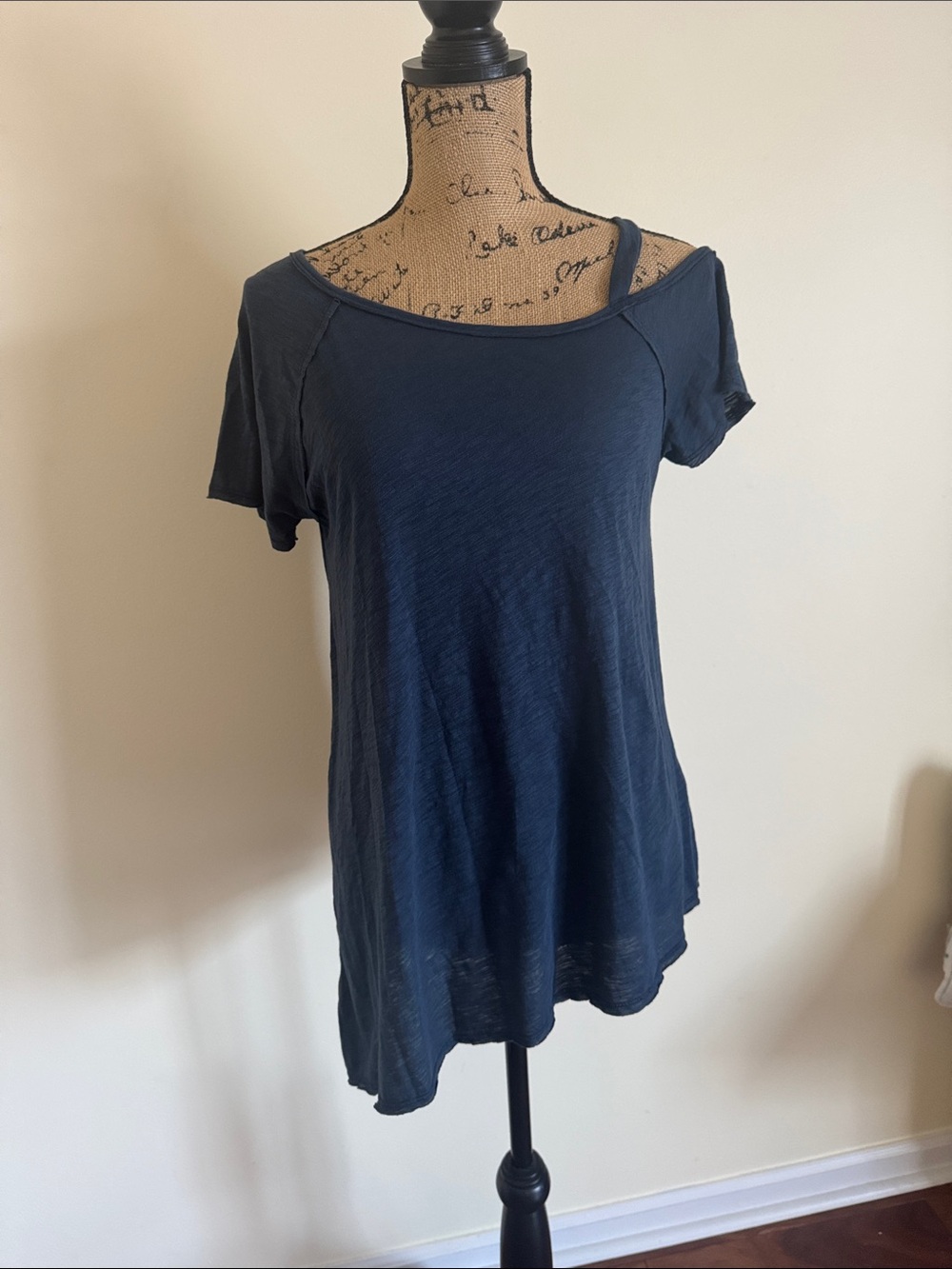 Women's Navy Short-Sleeve Scoop Neck Tunic